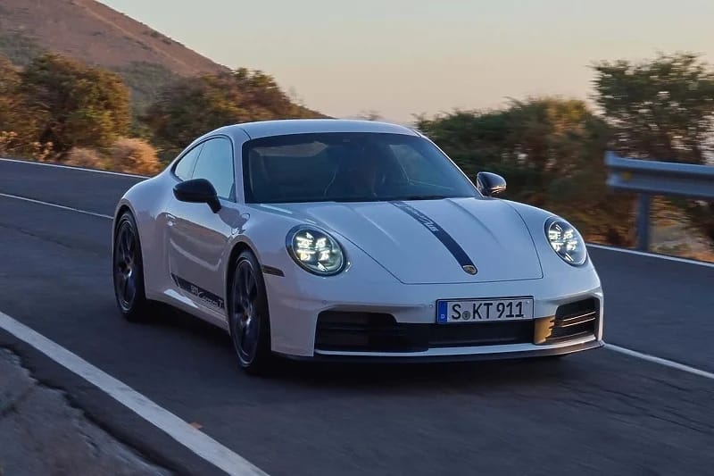 redesigned edition of the 911 model (992.2) Porsche also prepared the Carrera T version