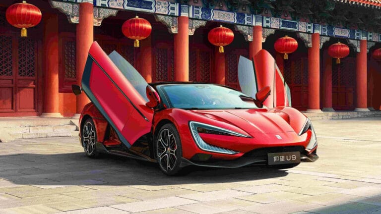 How much horsepower does the Yangwang U9 have